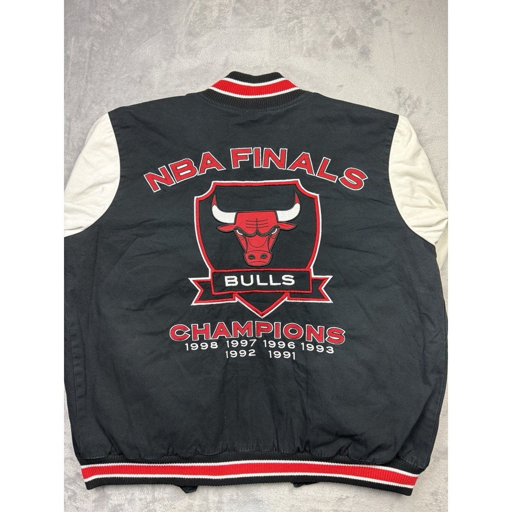 G-III Sports by Carl Banks NBA Chicago Bulls Finals Jacket XL Black White Red - Picture 7 of 9
